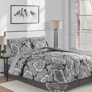 Gotham Reversible 6Pc. Comforter Sets, Created for Macy's - Black/white NWT